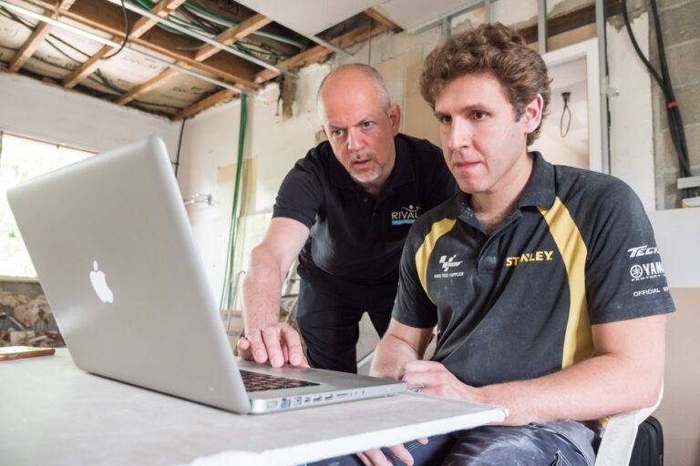 Thomas, plâtrier, a transformé sa facturation pour redonner de l’élan à son entreprise