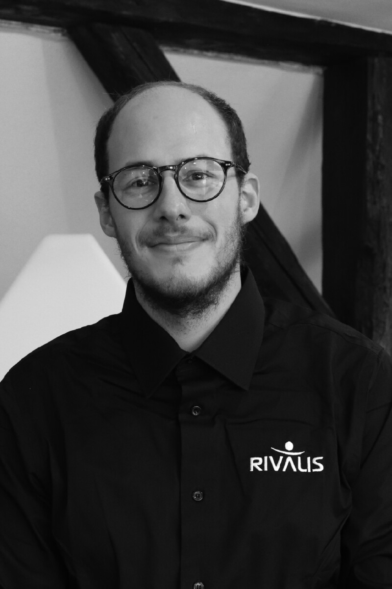 Cédric ROTH, Chargé de communication Réseau Cédric ROTH, Chargé de communication Réseau